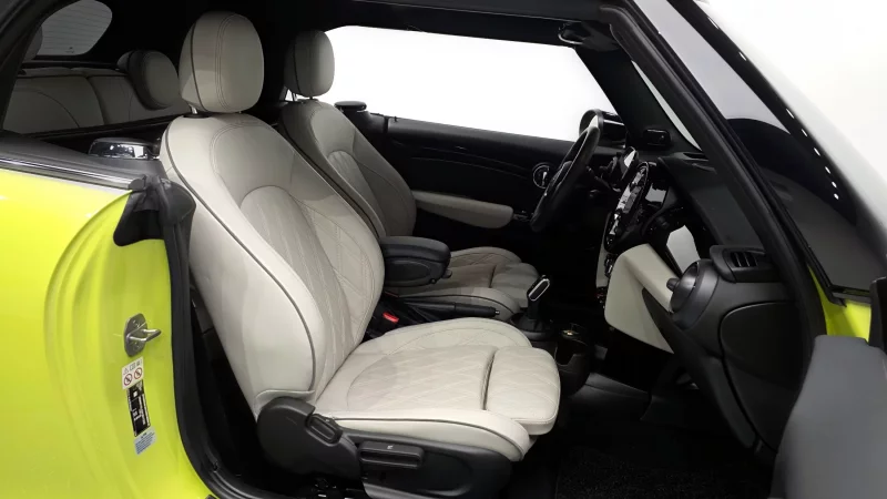 MINI Cooper Convertible