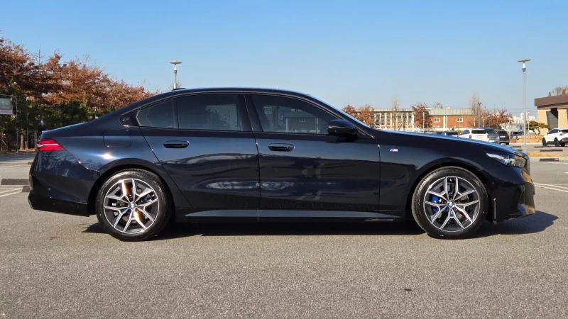BMW 5-Series