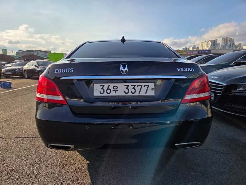Hyundai Equus