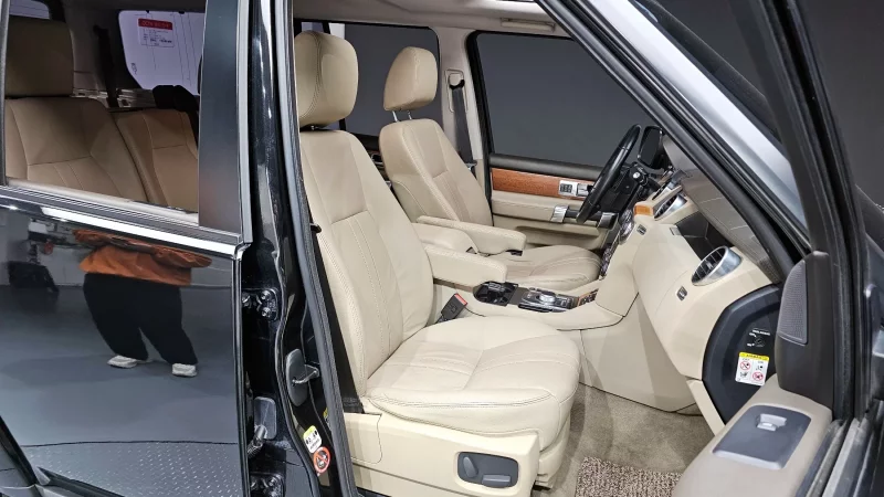 Land Rover DISCOVERY