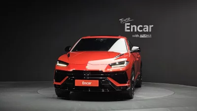 Lamborghini URUS