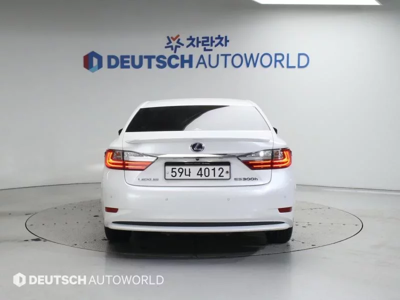 Lexus ES300h