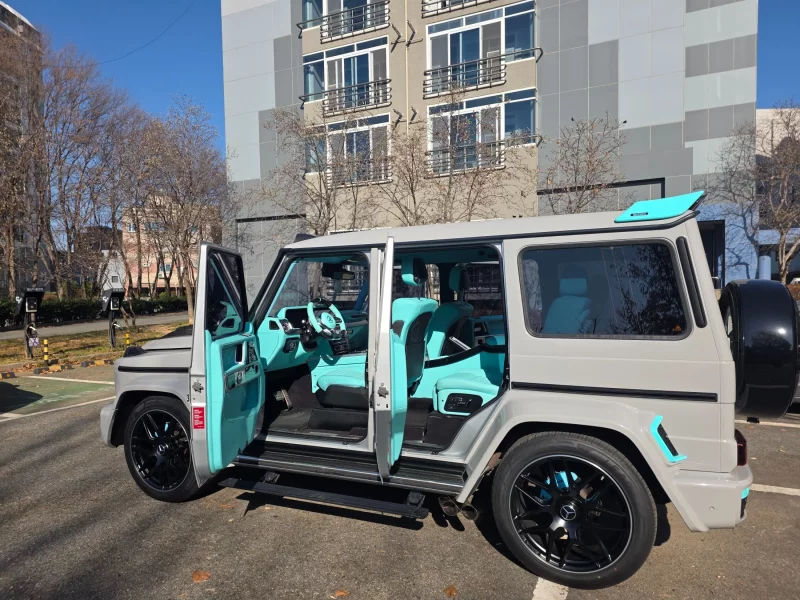 Mercedes-Benz G-Class