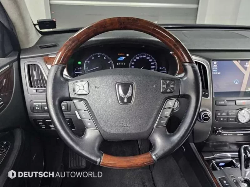 Hyundai Equus