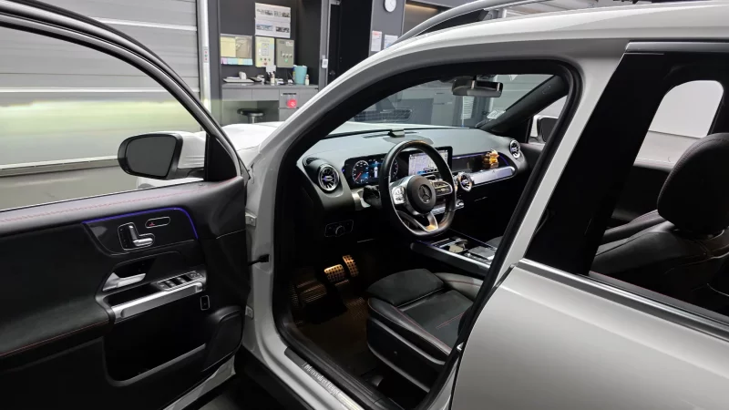 Mercedes-Benz GLB-Class