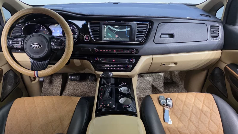 Kia Carnival