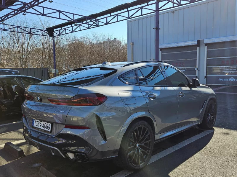 BMW X6