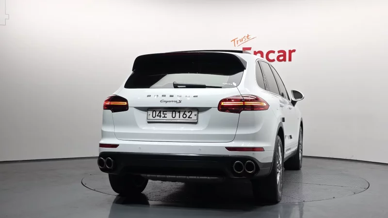 Porsche CAYENNE