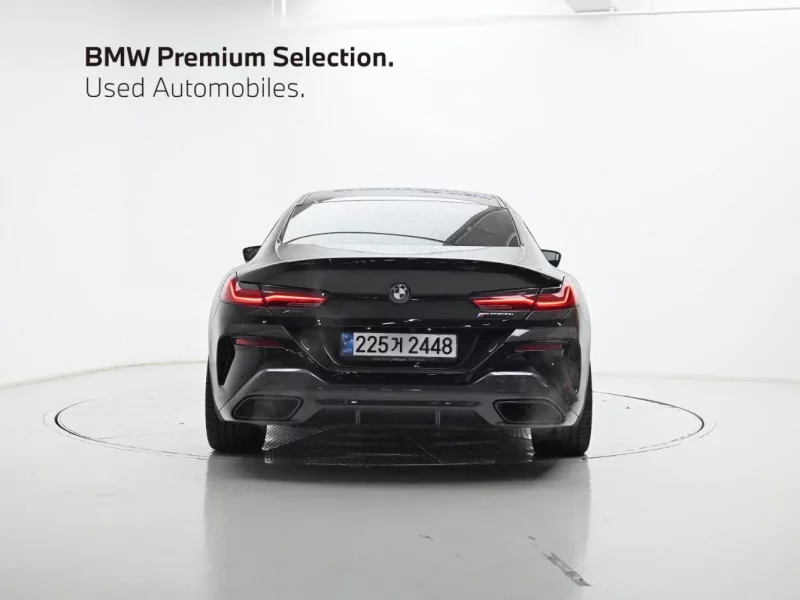 BMW 8-Series