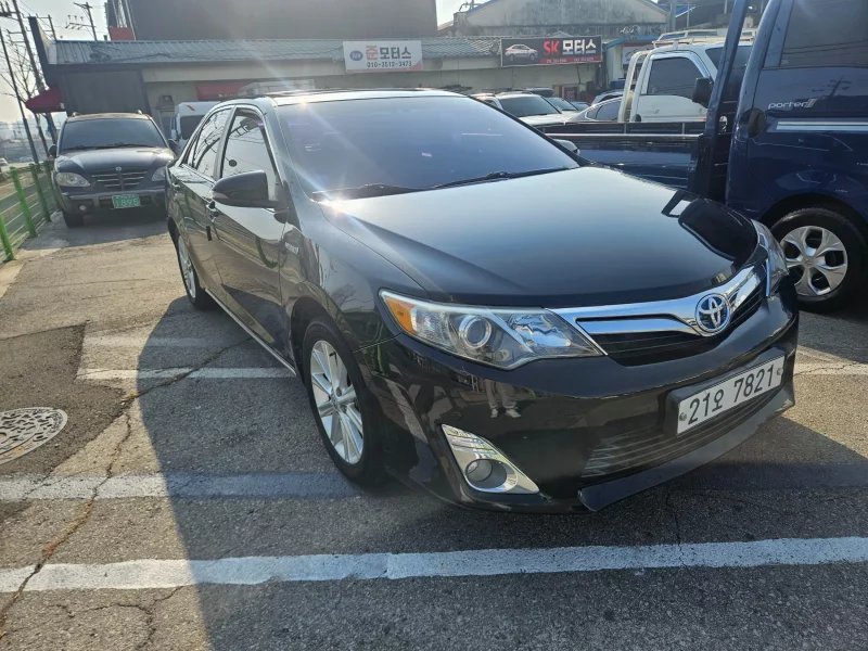 Toyota CAMRY