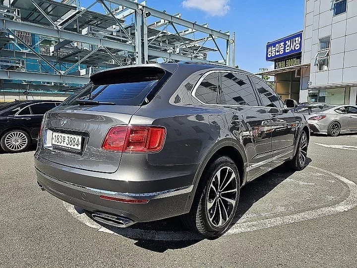 Bentley Bentayga