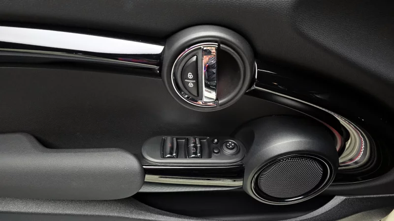 MINI Cooper Convertible