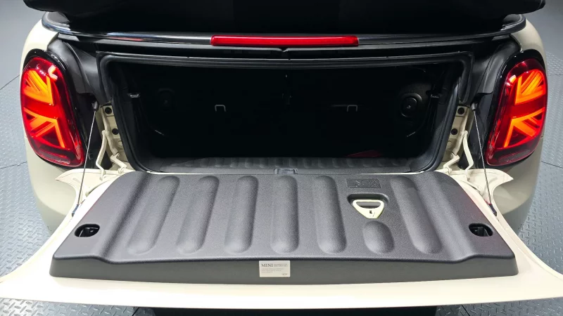 MINI Cooper Convertible