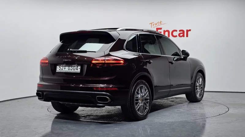 Porsche CAYENNE