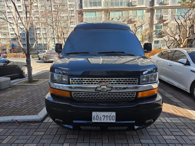 Chevrolet Express Van