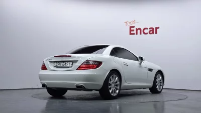 Mercedes-Benz SLK-Class