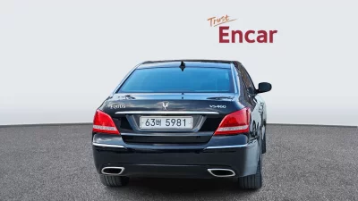 Hyundai Equus