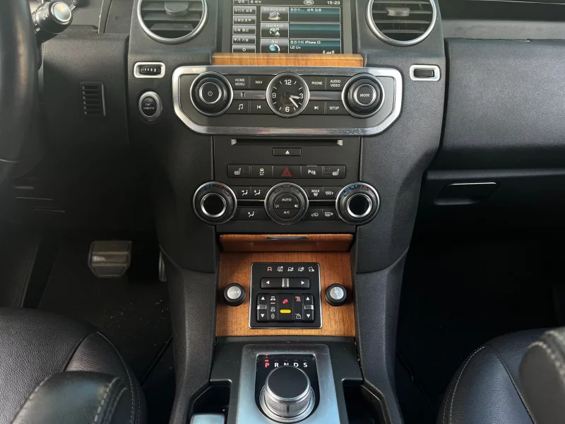 Land Rover DISCOVERY