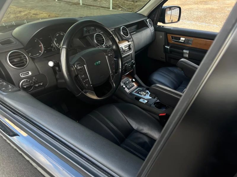 Land Rover DISCOVERY