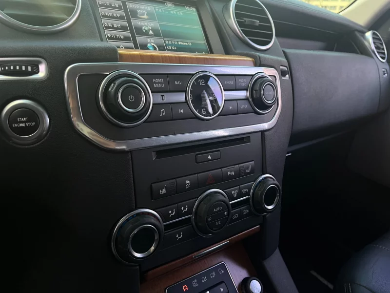 Land Rover DISCOVERY