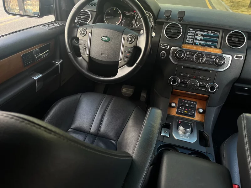 Land Rover DISCOVERY