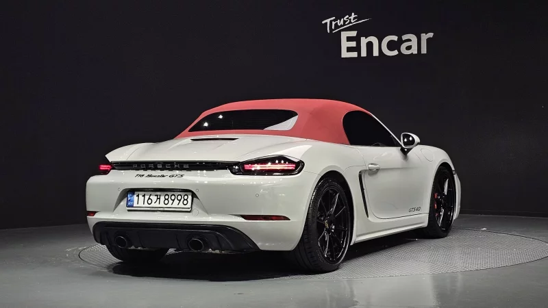 Porsche 718