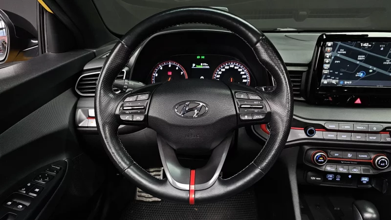Hyundai Veloster