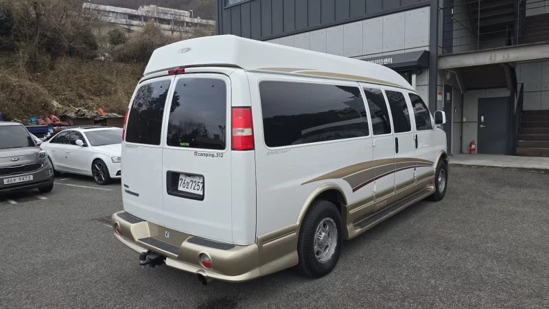Chevrolet Express Van