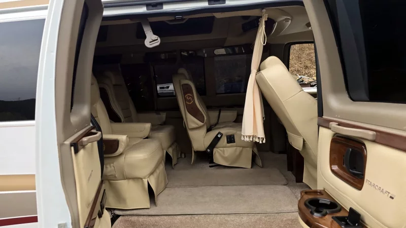 Chevrolet Express Van