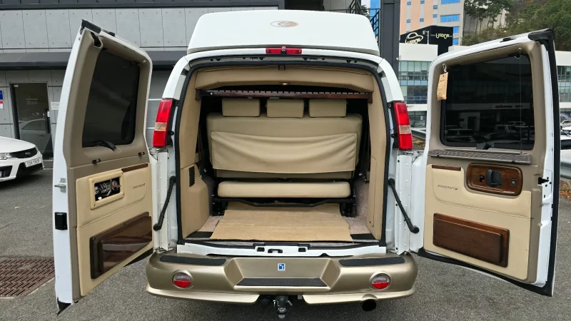 Chevrolet Express Van