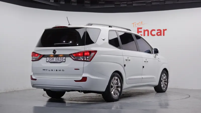 SsangYong Korando Turismo