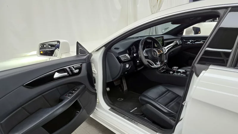 Mercedes-Benz CLS-Class