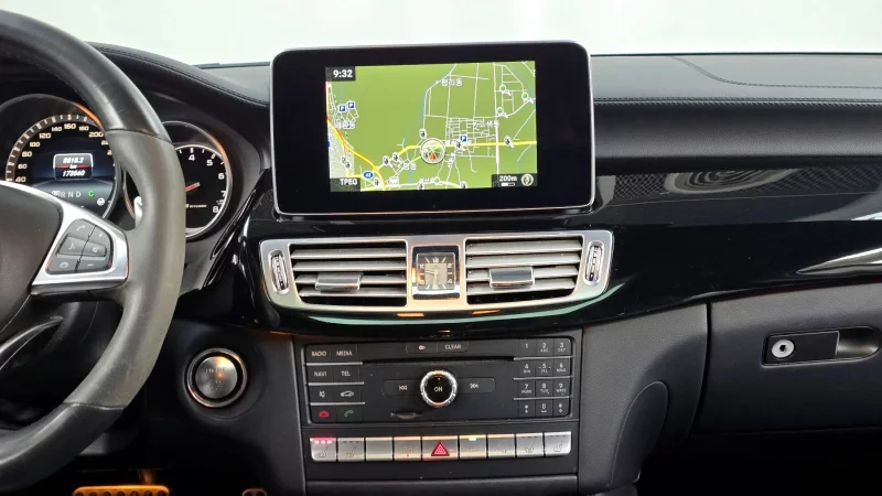 Mercedes-Benz CLS-Class