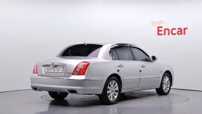 Kia OPIRUS