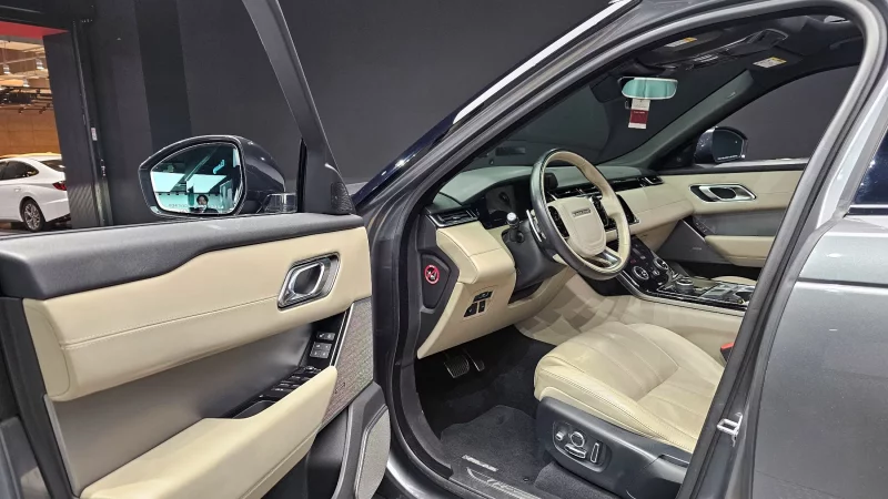 Land Rover RANGE ROVER VELAR