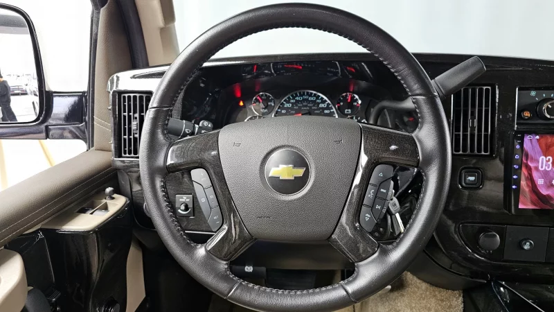 Chevrolet Express Van