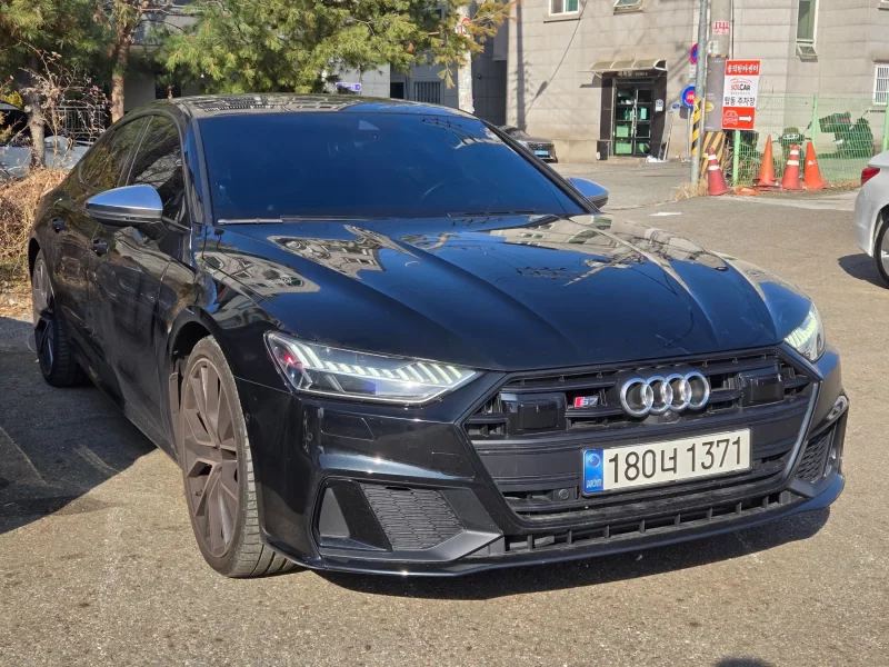 Audi S7