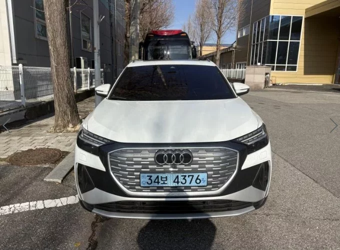 Audi Q4 e-tron