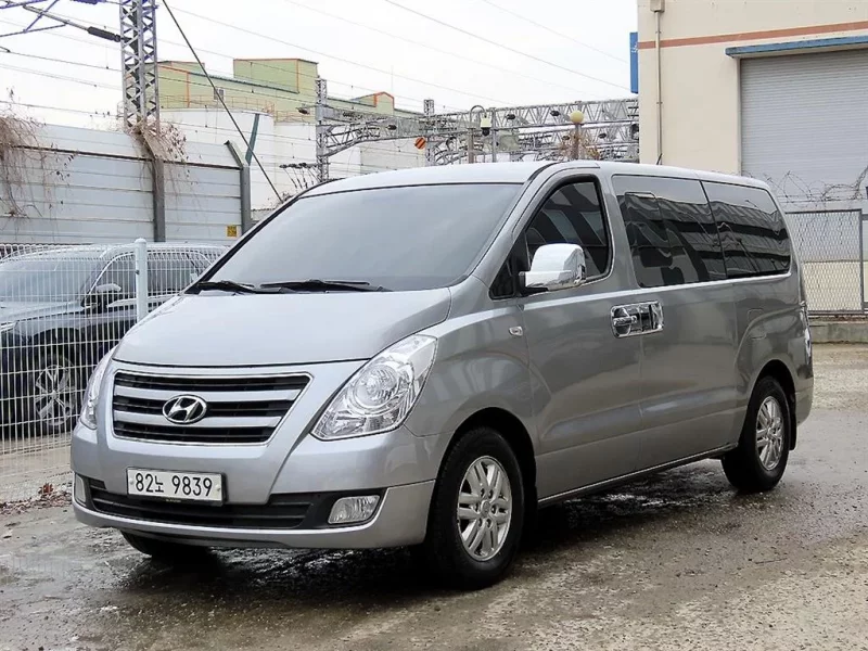 Hyundai Starex