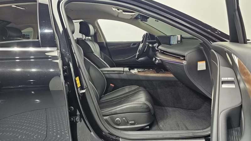 Genesis Electrified G80