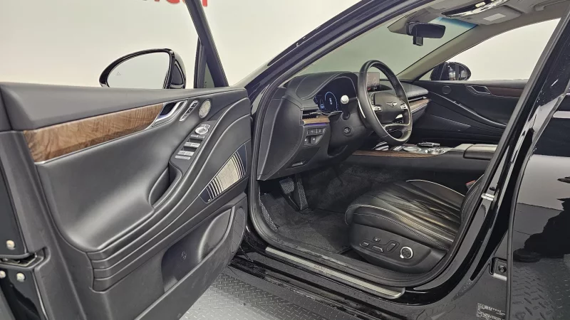 Genesis Electrified G80