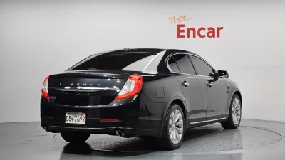 Lincoln MKS