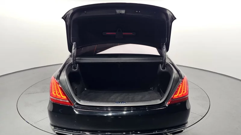 Genesis EQ900