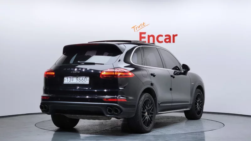 Porsche CAYENNE