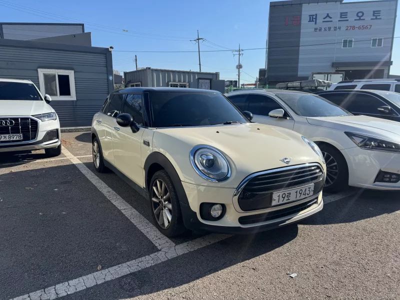 MINI Clubman