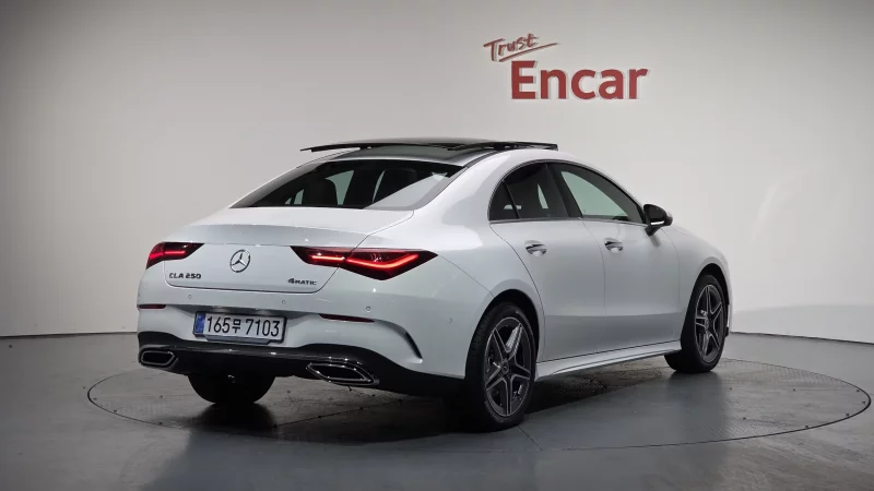 Mercedes-Benz CLA-Class