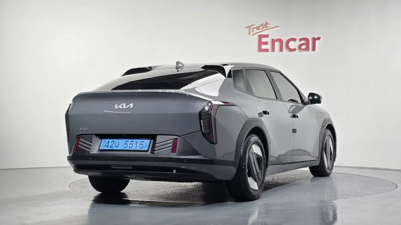 Kia EV4