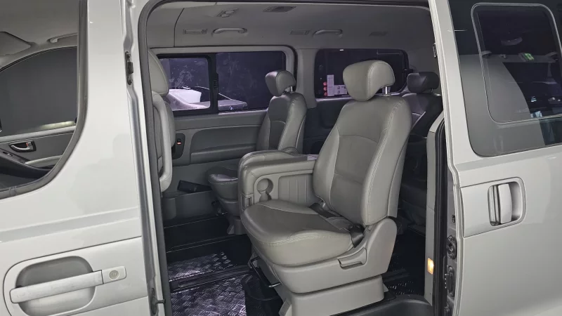 Hyundai Starex