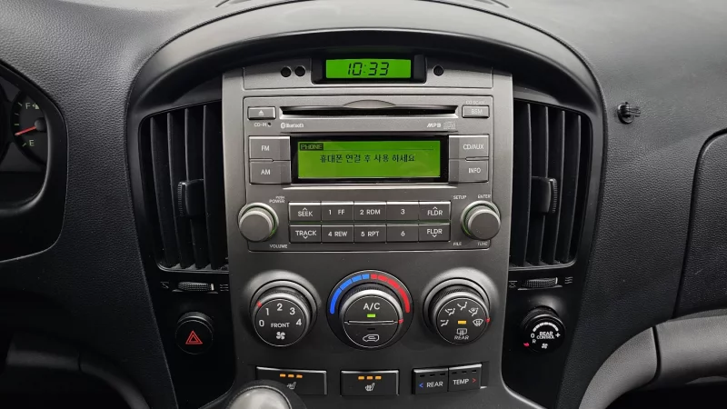 Hyundai Starex