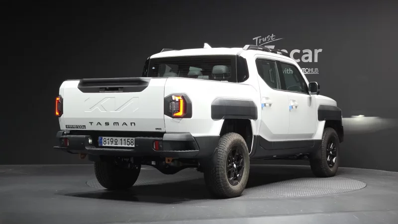 Kia Tasman